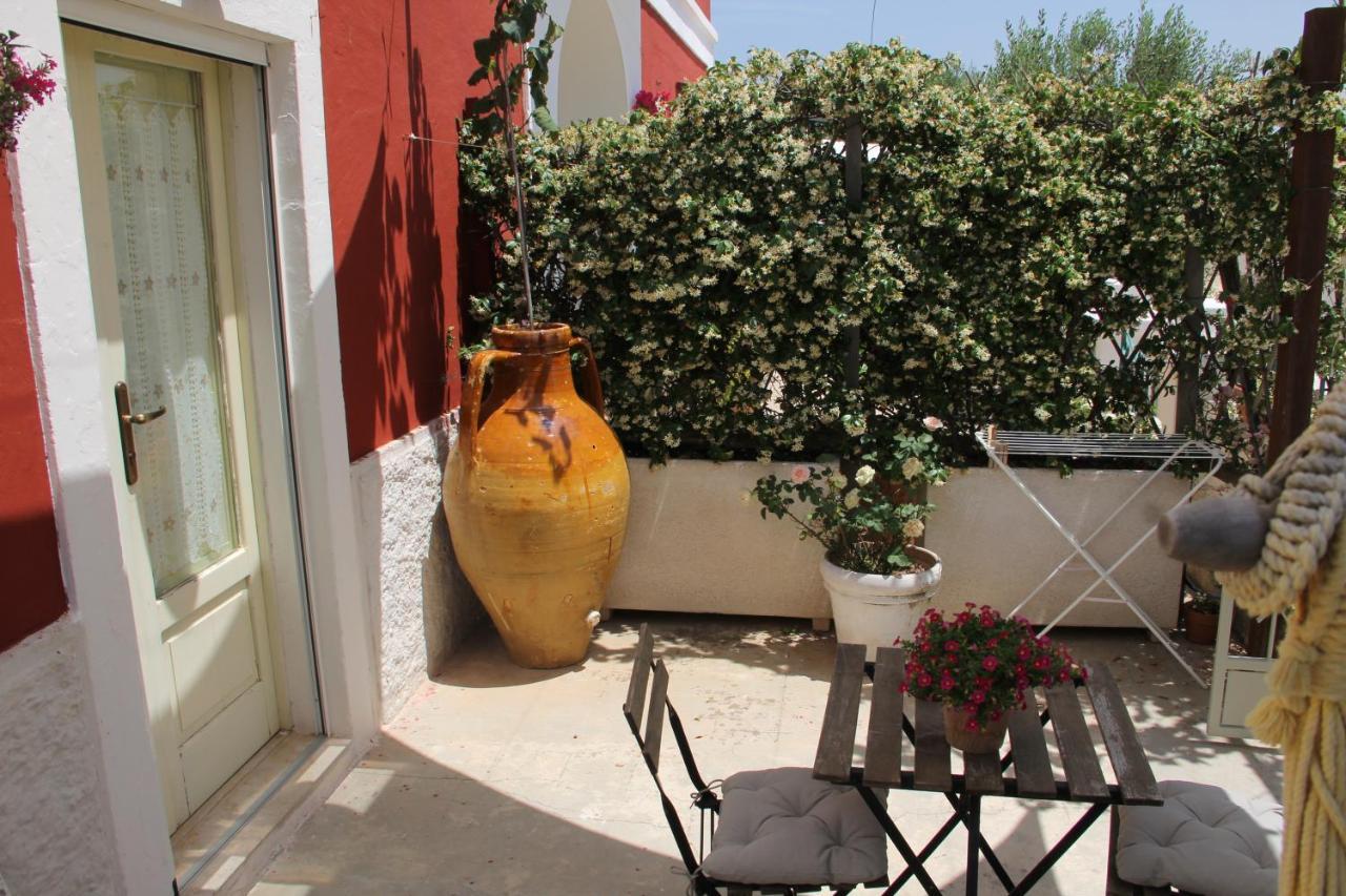 Masseria Trulli sull'Aia Cisternino Esterno foto