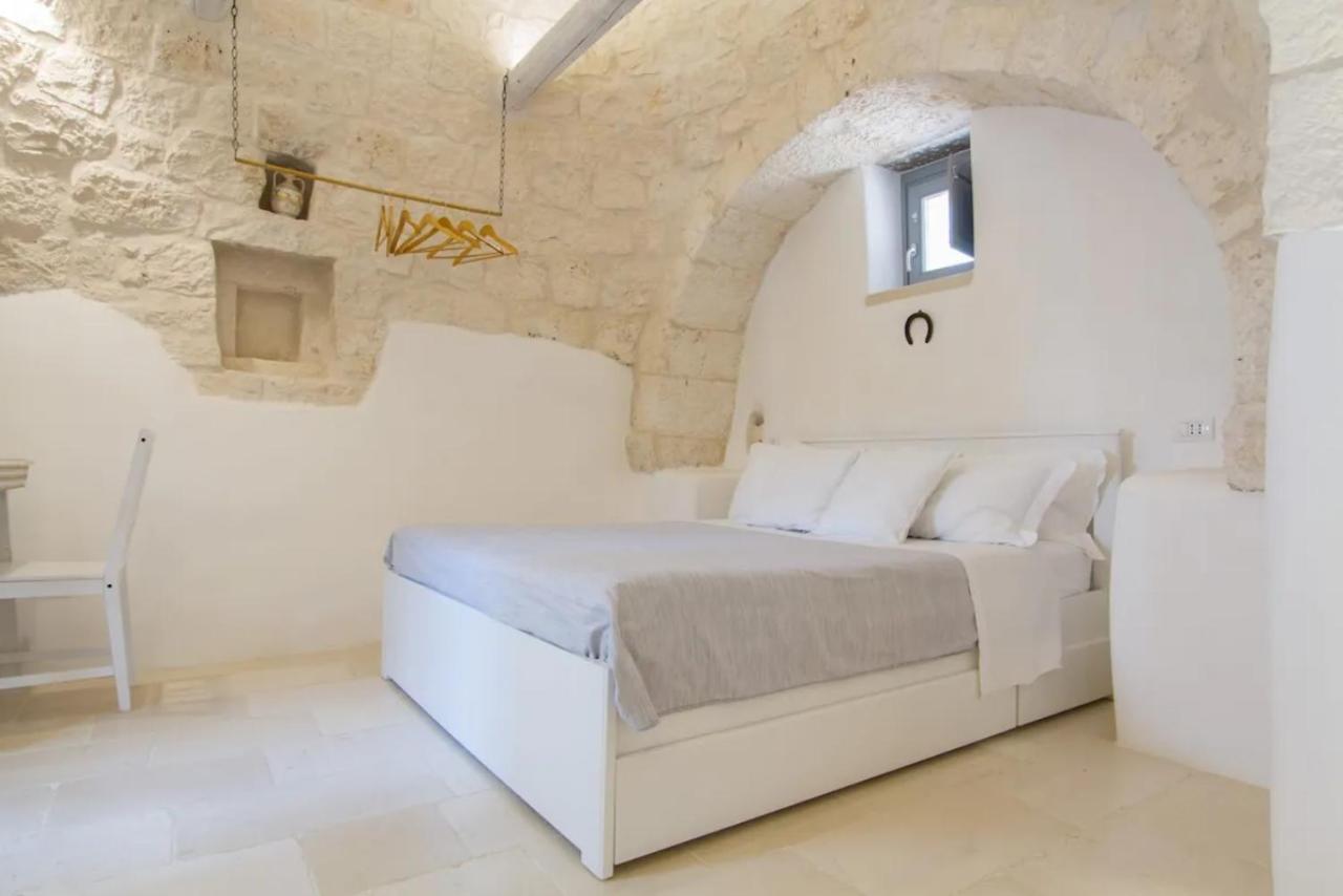 Masseria Trulli sull'Aia Cisternino Esterno foto