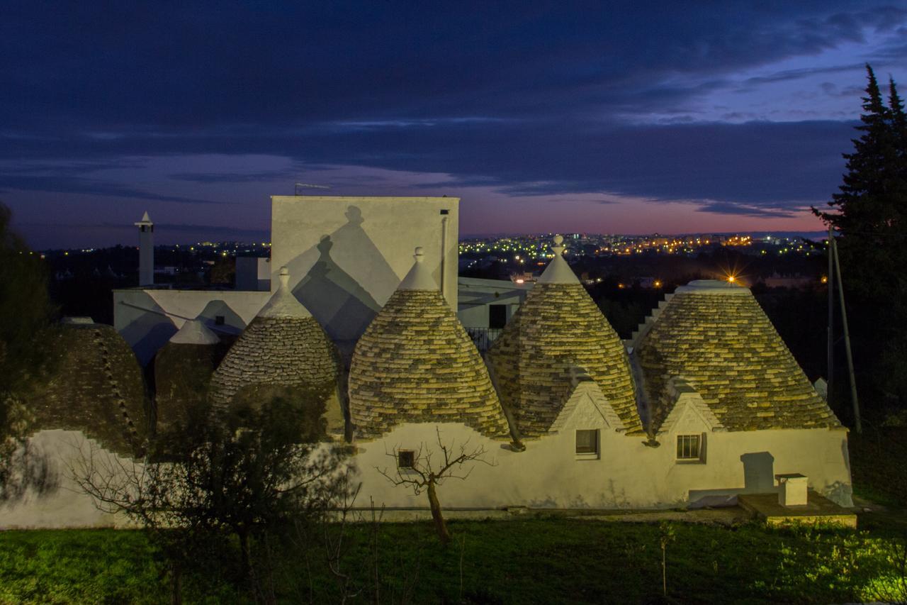 Masseria Trulli sull'Aia Cisternino Esterno foto
